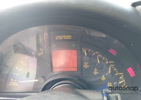 1992 Chevrolet Corvette z USA, uszkodzony, nr VIN 1G1YY23P1N5100904